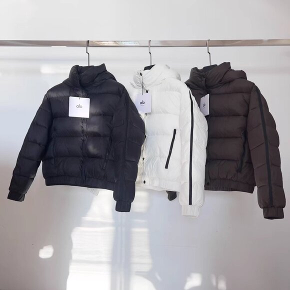 Alo Yoga Aspen Love Puffer Jacket Black Color - Picture 4 of 4